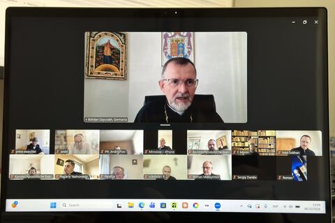 «Прийди та подивись» і «Чи робить штучний інтелект людське життя більш людяним?»: відбулася зустріч духовенства Апостольського екзархату «Духовний імпульс»