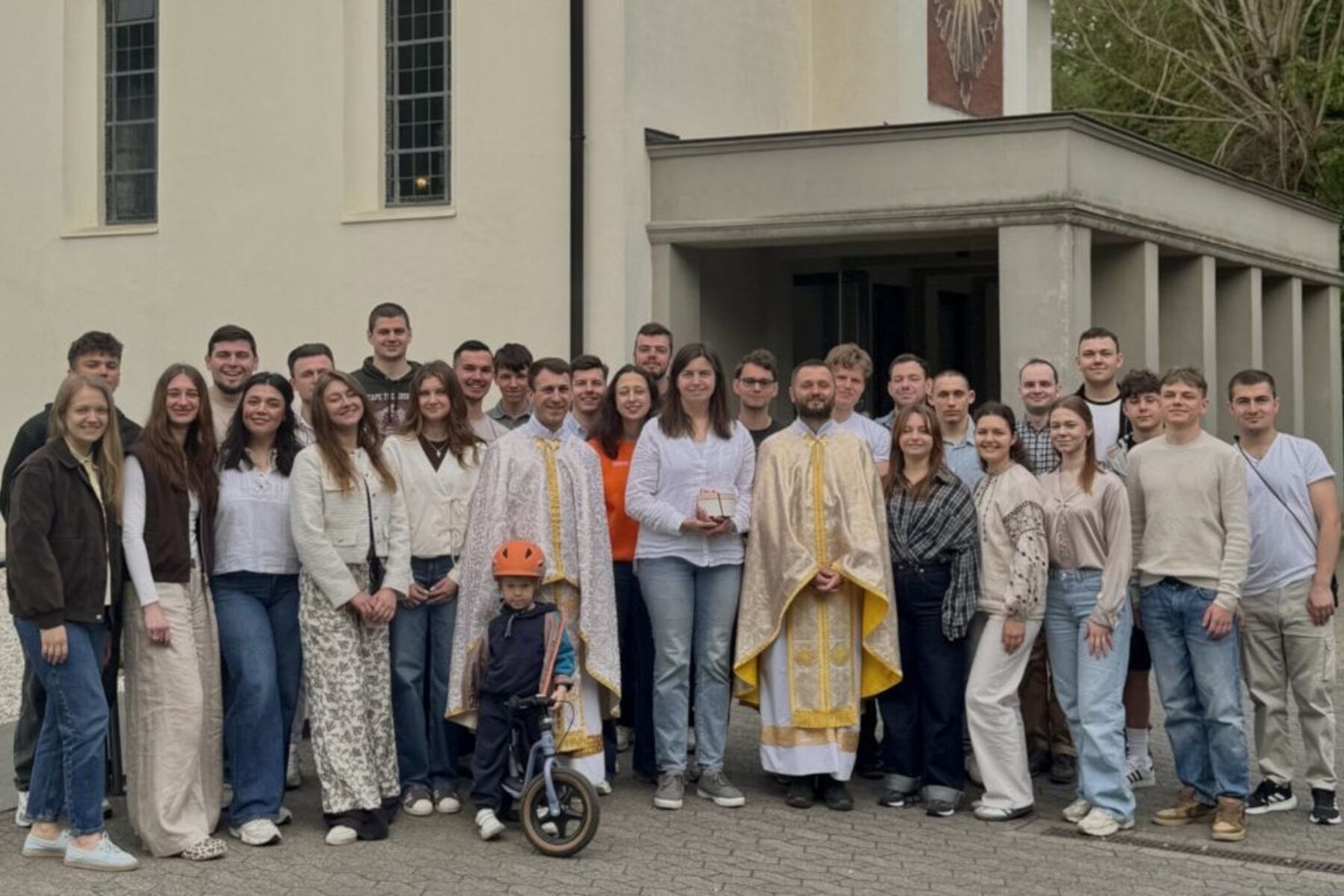 „Erfolgsgeschichte“ – ein christlicher Kurs für die ukrainische Jugend von Köln und Düsseldorf