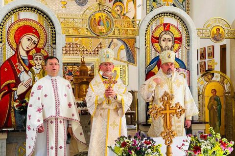 Владика Богдан у Крихівцях: «Коли маємо любов між собою — це є знаком, що Бог живе між нами»
