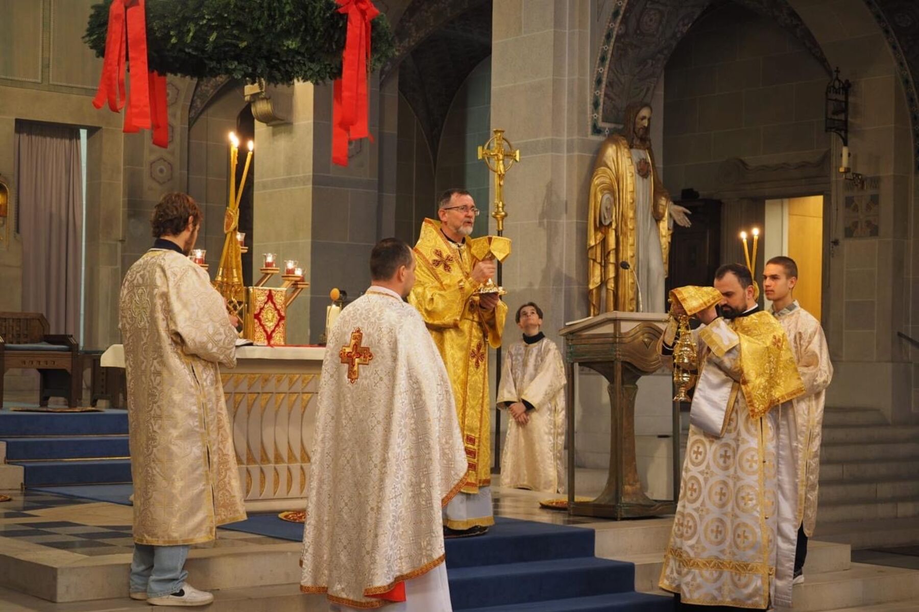 «Справжня любов не шукає власної слави, а дарує її», — владика Богдан у Баден-Бадені