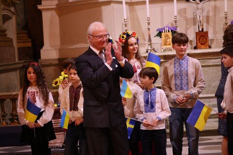 In Schweden nahm die königliche Familie an einem Gebet für die Ukraine teil