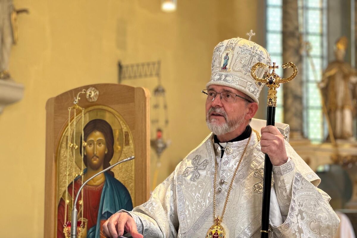 «Силою цієї віри ми піднялися з колін»: владика Богдан звершив Архиєрейську Літургію з українською громадою в Ерфурті