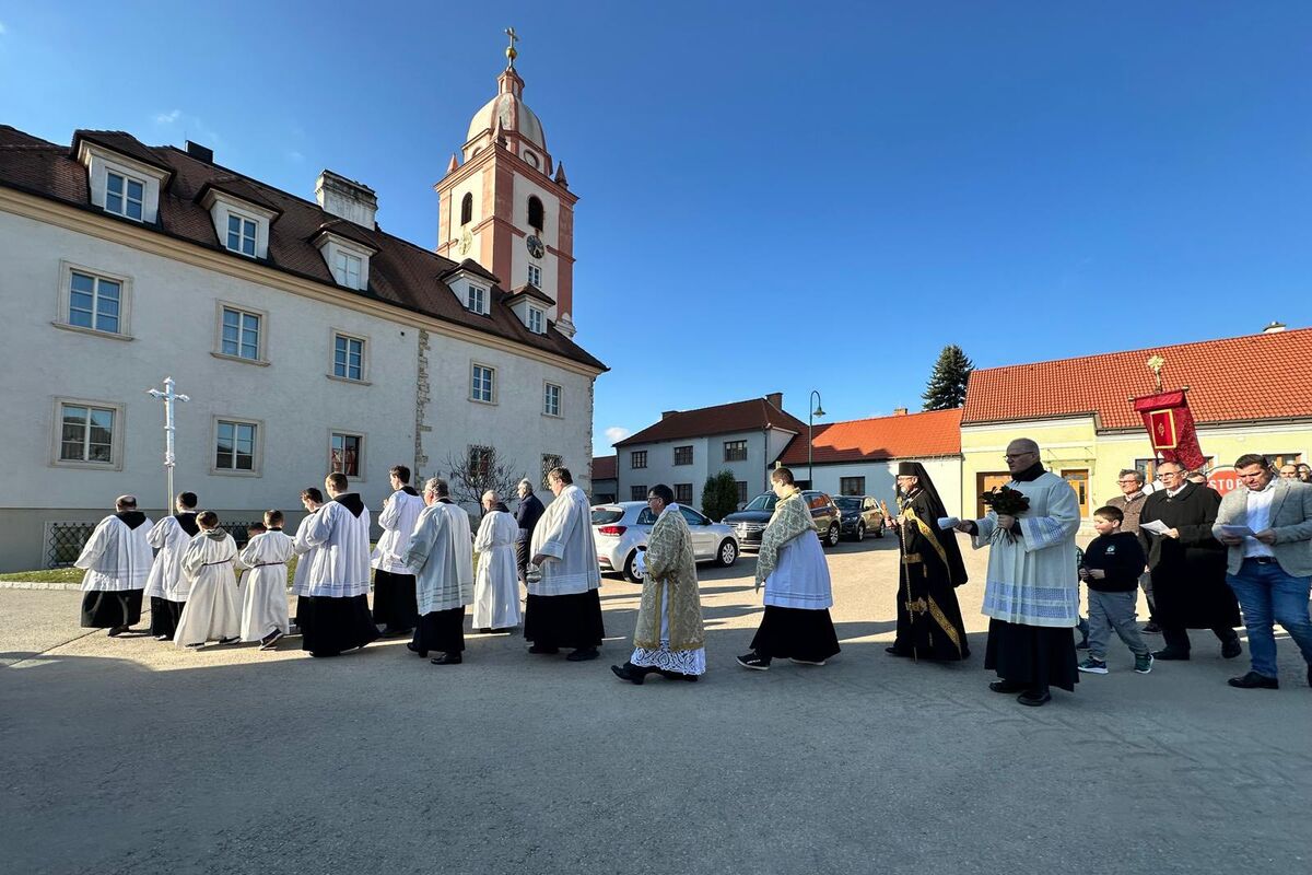 Bischof Dr. Bohdan Dzyurakh leitete ein Gebet für einen gerechten Frieden in der Ukraine im Wallfahrtszentrum Maria Roggendorf