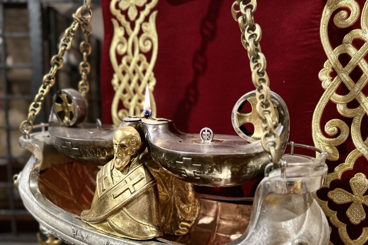 Літургія на гробі святого Миколая