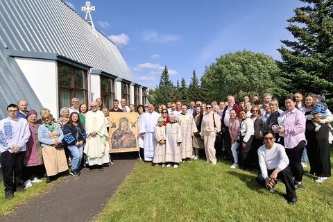 В Ісландії відбулася посвята родин під покров Матері Божої Неустанної Помочі