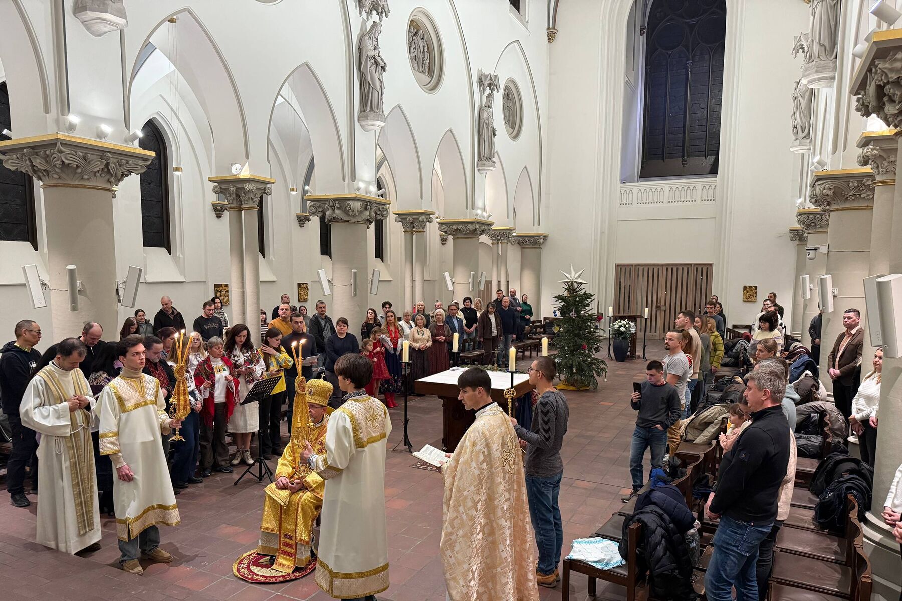 Bischof Bohdan an die Ukrainer in Dänemark: „Unsere Wunden sollen zum Ort der Begegnung mit Jesus werden“