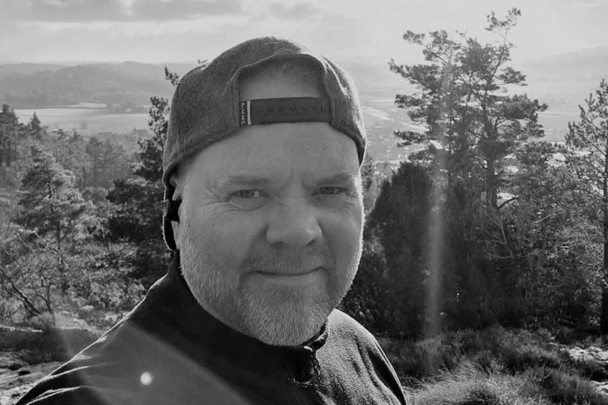 In Reykjavík wurde des isländischen Freiwilligen Kjartan Sævar Óttarsson gedacht, der für die Ukraine gefallen ist