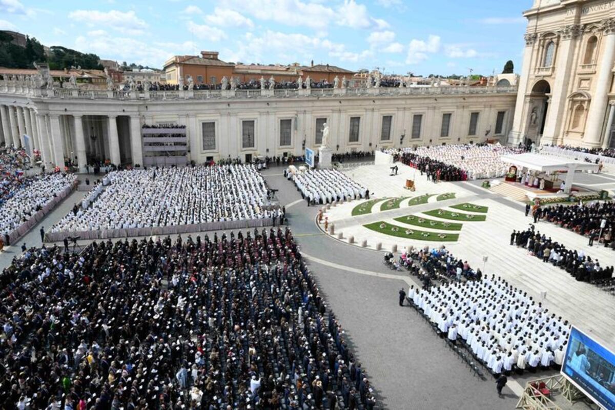 «Настала година любові»: Новий Папа Лев XIV розпочав свій понтифікат, Глава УГКЦ взяв участь в інавгураційній Святій Месі