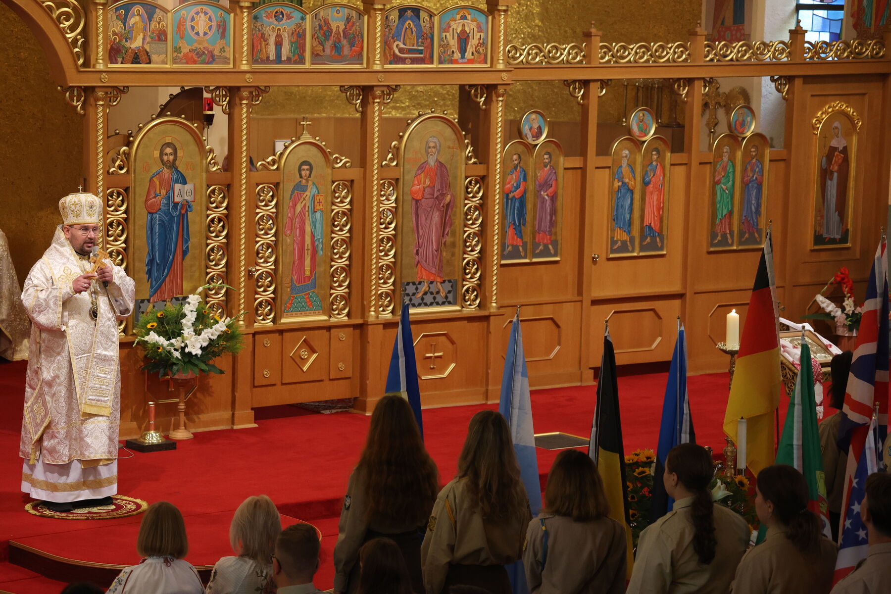Ювілей СУМ у Мюнхені: Владика Максим Рябуха — до молоді: «Ви — наше сьогодення»