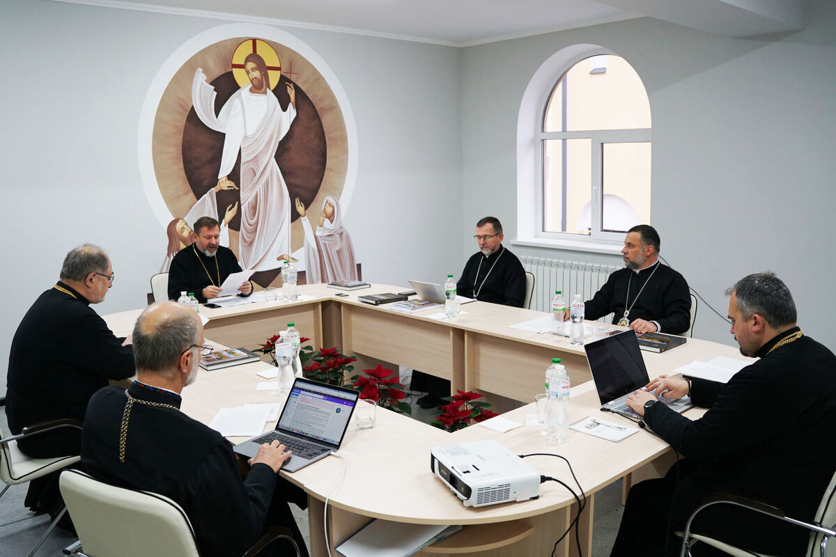 Члени Постійного Синоду УГКЦ з’їхалися на чергову сесію до Чернівців