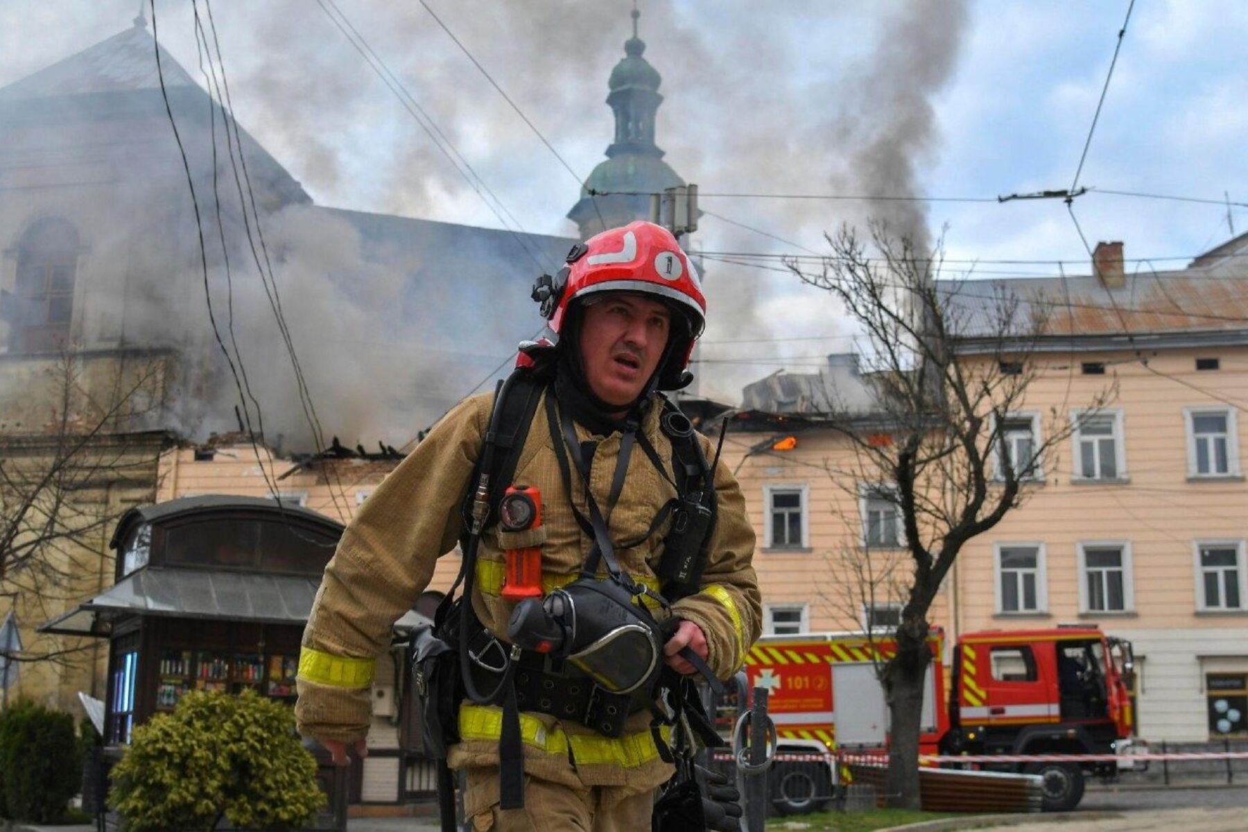 Ukraine: Kirchen verurteilen Angriff auf UNESCO-Weltkulturerbe in Lviv