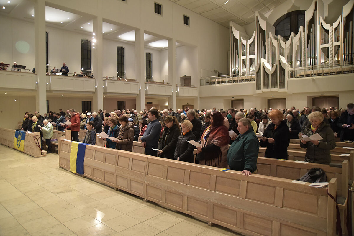 Ökumenischer Gottesdienst für die Ukraine im Stuttgarter Dom