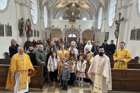 «Ми не зазіхаємо на чуже і не віддамо свого, хіба що будемо жертвувати комусь з любові», — владика Богдан у Ландсхуті