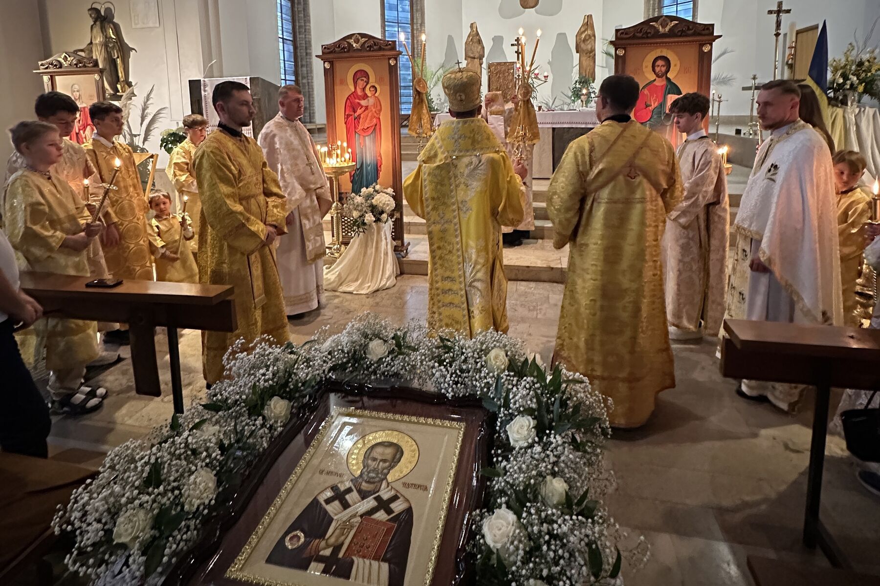 У Нюрнбергу українська громада отримала мощі святого Миколая